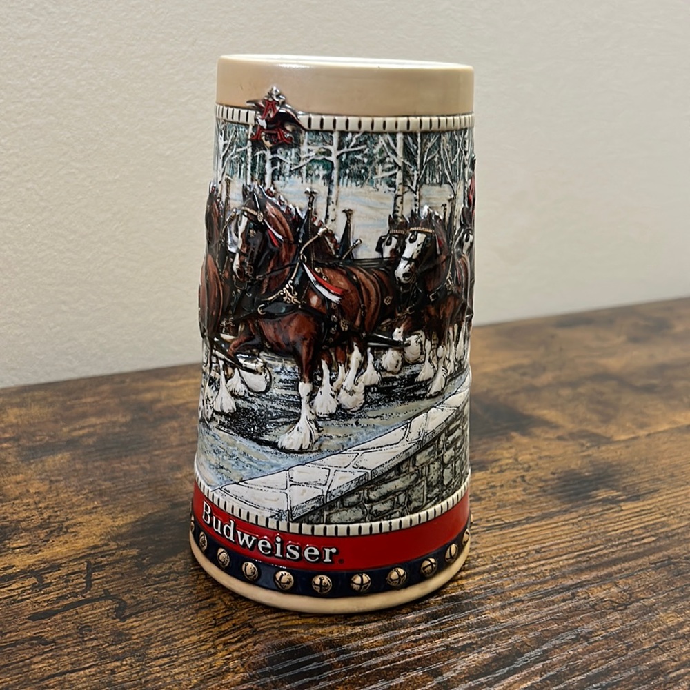Vintage 1988 Collectors Series - Budweiser Holiday Clydesdale Stein